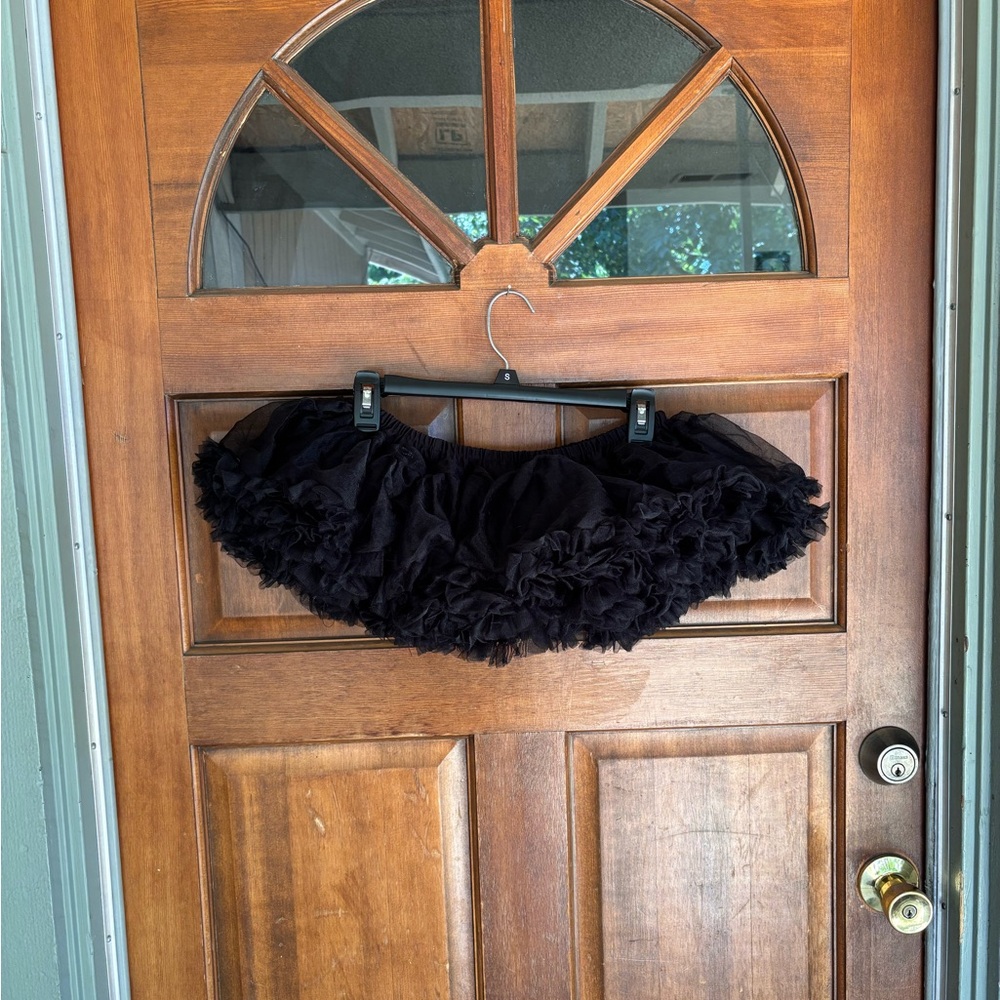 Black gothic Ruffled tutu mini Skirt